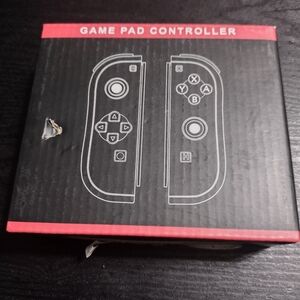 Nintendo Game Pad Controller - Black and Red